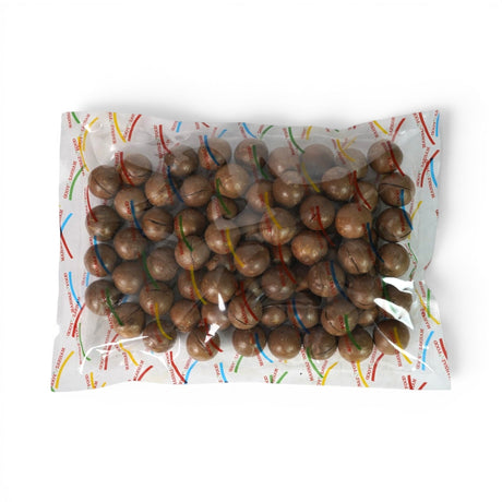 Mahnaz Food 400g pack of premium macadamia nuts in their natural hard shells for freshness.